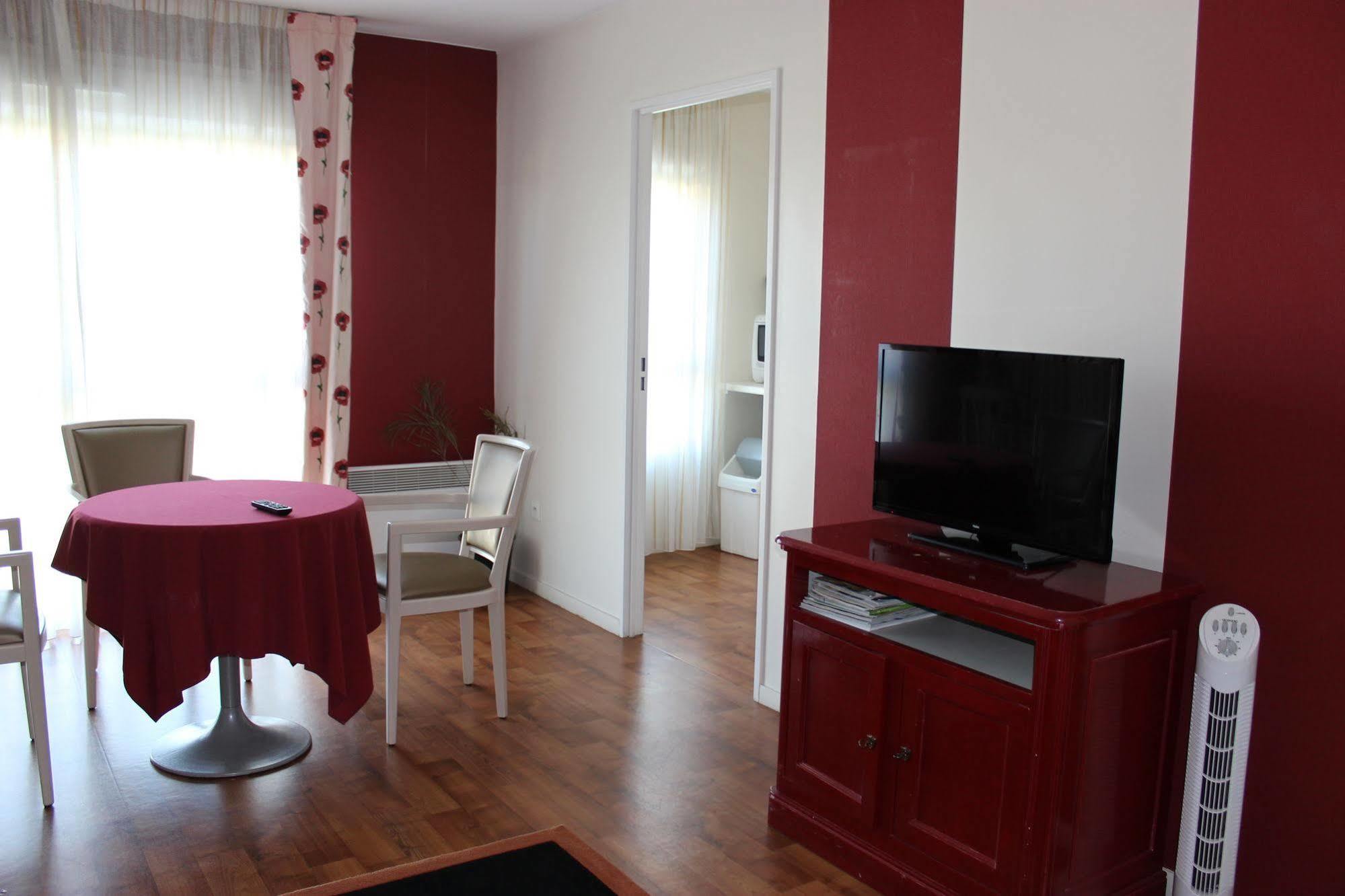 Residence Carouge Appart Hotel Brétigny-sur-Orge Dış mekan fotoğraf